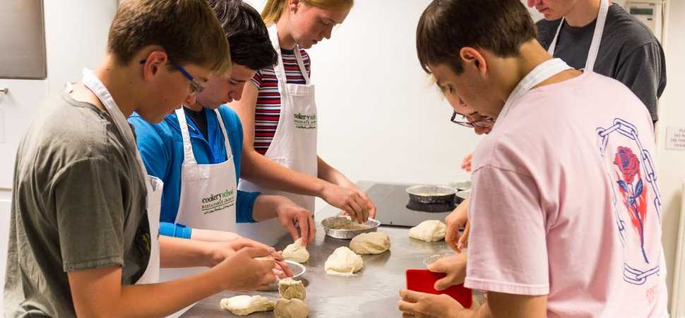 Reading, Writing, Arithmetic and Cooking! Why cooking at school should be compulsory